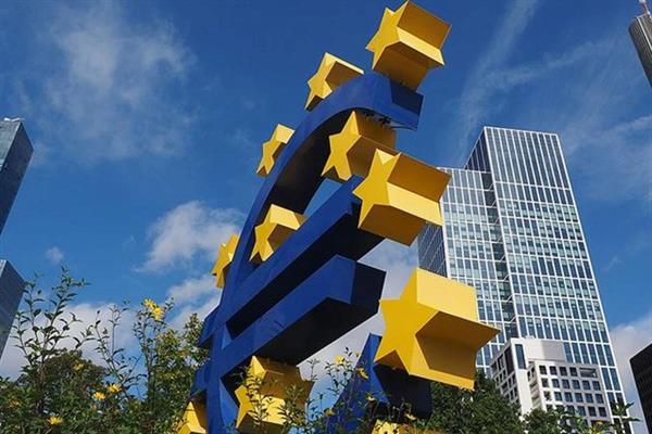 Euro Bölgesi'nde kredi talebi hızlı artışla birlikte zirveye yaklaştı