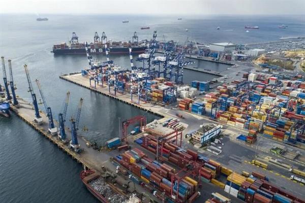 Hürmüz Boğazı krizine rağmen Türk limanları ilk yarıyı büyümeyle kapattı