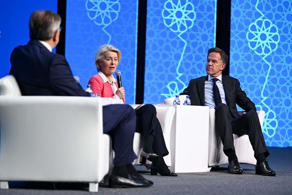 Avrupa Birliği ve NATO'dan 'birlik' mesajı