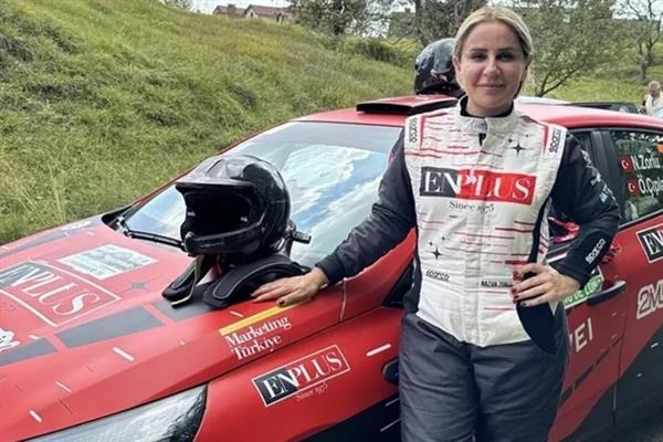 Ünlü ralli pilotu Nazan Zorlu, İtalya'da hırsızlık mağduru oldu, yarış ekipmanları ve bilgisayarı çalındı