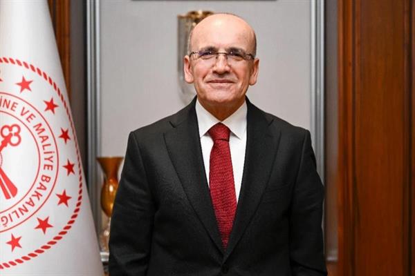 Hazine ve Maliye Bakanı Mehmet Şimşek'ten 'Ters dolarizasyon sürecinde önemli mesafe katettik' açıklaması