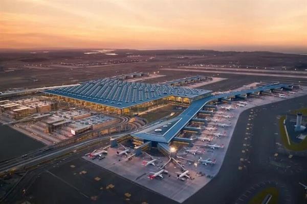 İstanbul'daki iki havalimanı, 78 ilin nüfusundan fazla yolcu ağırladı