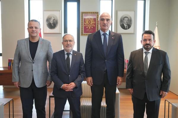 Kültür ve Turizm Bakanı Ersoy, 15 Temmuz Derneği yönetimini ağırladı