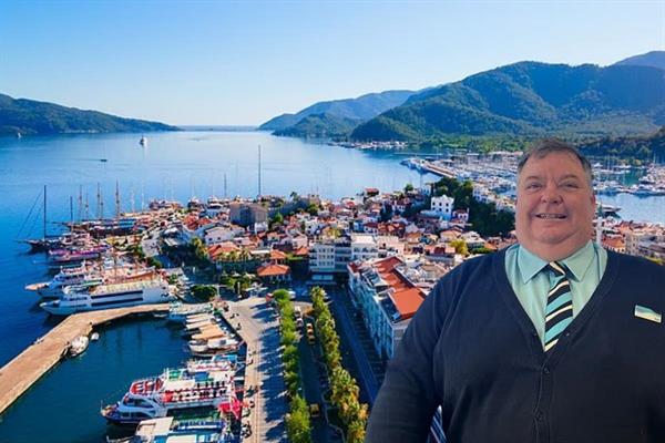 Toplam 25 ülkede görev yapmış İngiliz turizmci Daily Mail gazetesine röportaj verdi, en iyi turizm destinasyonu Türkiye
