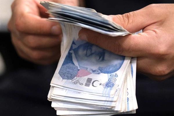 En düşük emekli aylığına zam teklifi komisyondan geçti