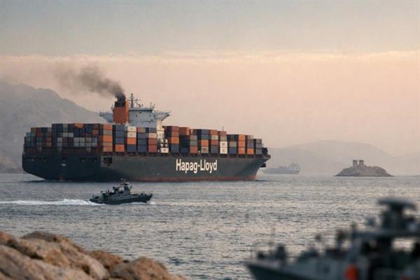 Hem İran'ın hem de ABD'nin geçişlerden para isteyeceğini açıkladığı Hürmüz taşımacılık şirketlerinin rotasından çıktı