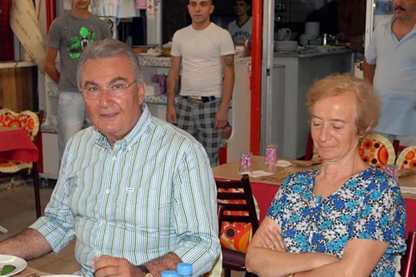 Eski CHP Genel Başkanı Deniz Baykal'ın eşi Olcay Baykal hayatını kaybetti