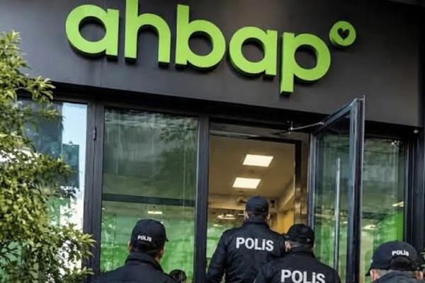 Ahbap Derneği'nin kurucusu Alper Çelik tutuklandı