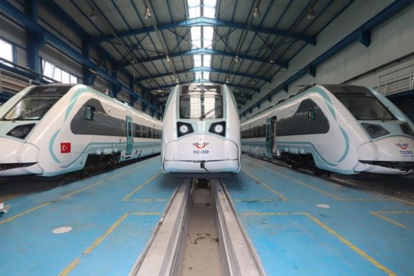 Milli Elektrikli Tren 22 Temmuz'da yeni hatta kullanılmaya başlanacak