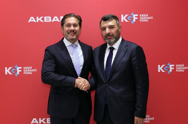 Akbank ve KGF iş birliğiyle KOBİ'ler, Dijital KGF kredisine Akbank Mobil üzerinden dakikalar içinde ulaşabilecek
