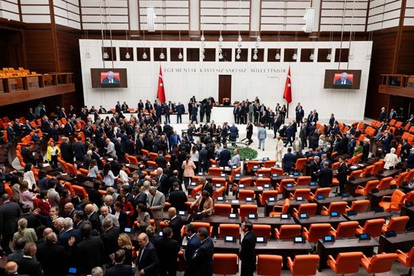 TBMM'de yeni sandalye dağılımı belli oldu