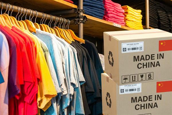Fransa yerli moda sektörünü korumaya aldı, ultra hızlı moda ürünlerine parça başı 12 Euro'ya kadar ek maliyet