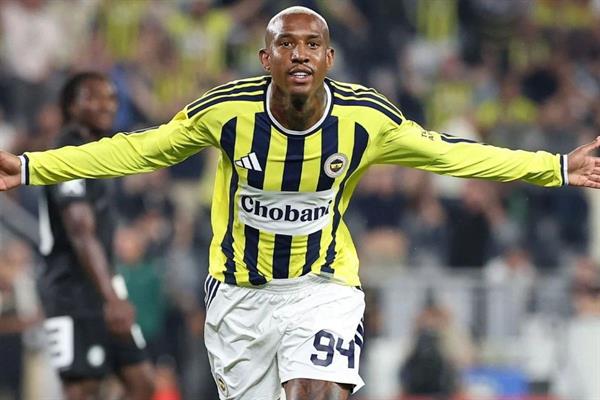Fenerbahçe'de Talisca ile yollar ayrıldı