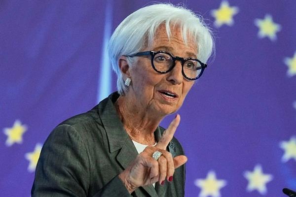 Avrupa Merkez Bankası Başkanı Lagarde'dan enflasyon uyarısı: Uzun süre hedefin oldukça üzerinde kalacak