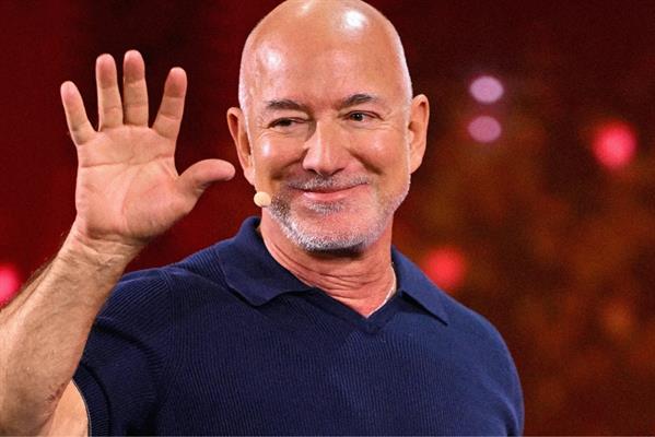 Jeff Bezos 30 milyar doları uzay şirketi Blue Origin'e gömdü